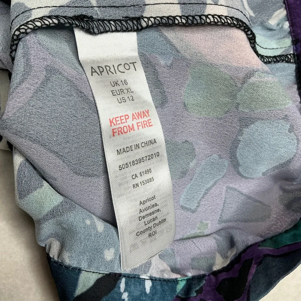 NWT Apricot Women Abstract Print Long Sleeve Collared Button Down Blouse - Picture 10 of 12